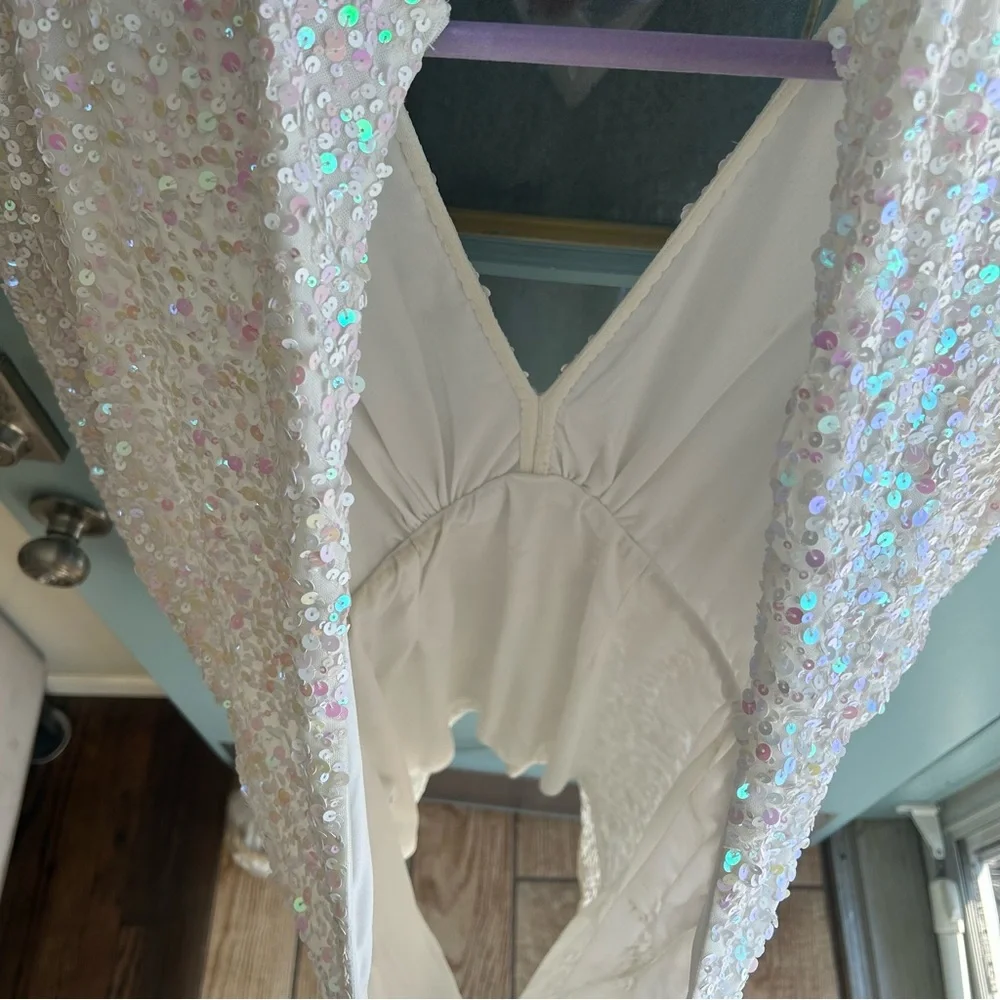 NWT Show Me Your MuMu Kidman Mini Dress Long Sleeve Iridescent Sequin White M - Picture 9 of 14